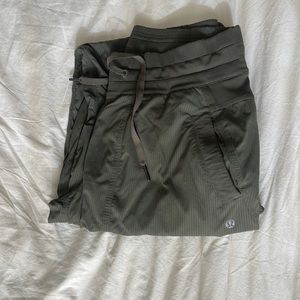 Lululemon straight leg dance pant